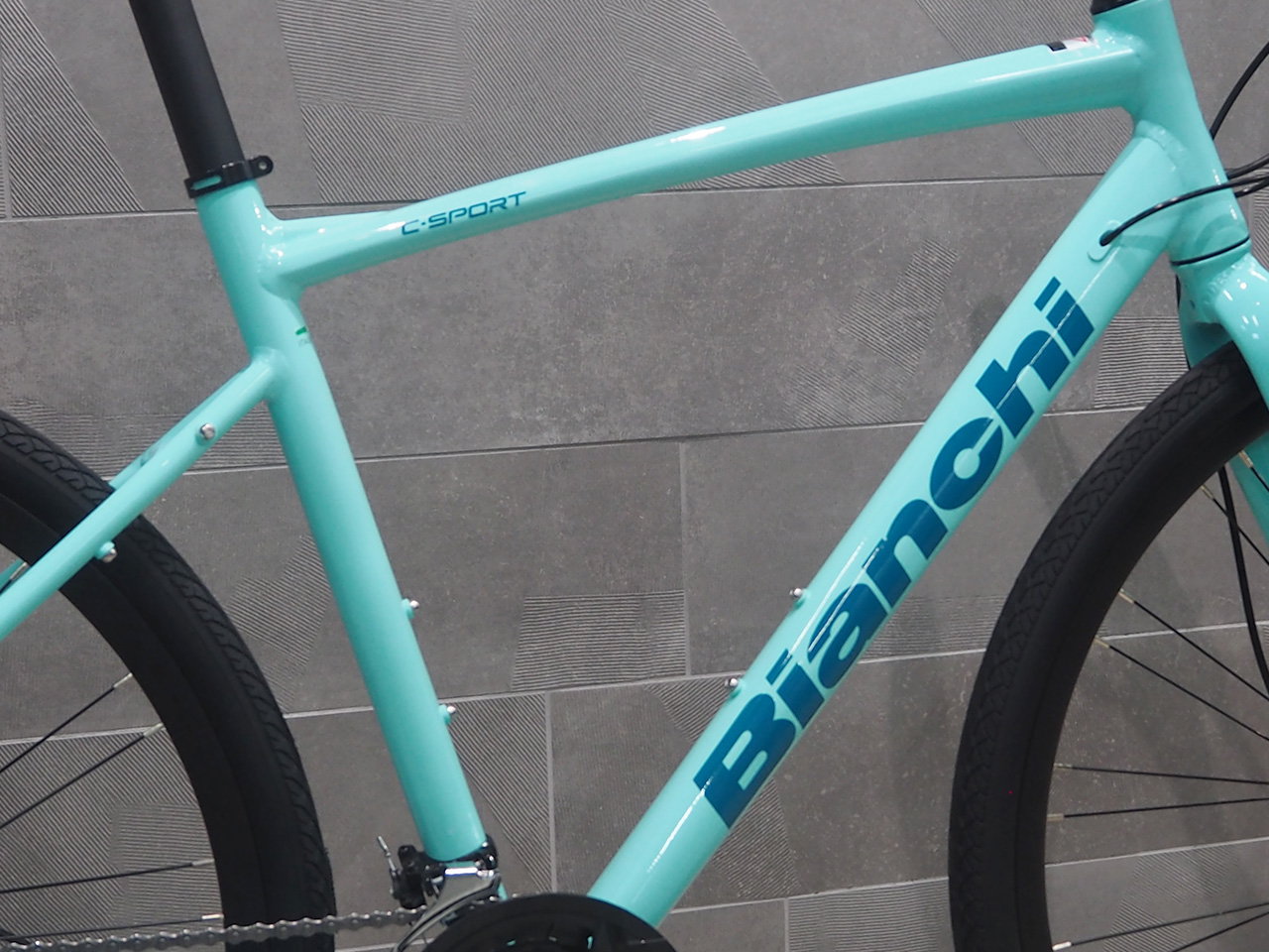 Bianchi c sport 1 ビアンキ クロスバイク 47サイズ - 自転車本体